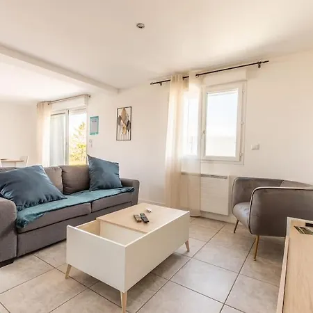 Maison Piscine Zenith D'auvergne Clermont Sud *