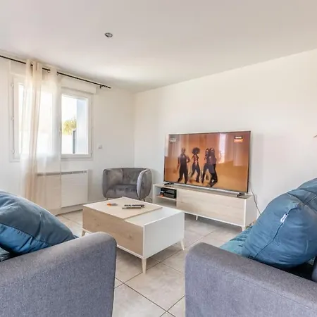 Maison Piscine Zenith D'auvergne Clermont Sud